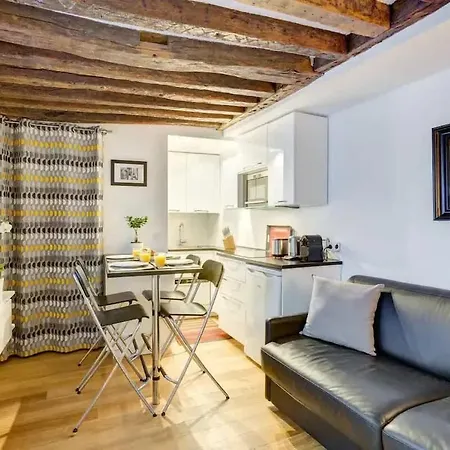 Appartamento Chic Marais Retreat Steps To Cafes & Notre Dame *